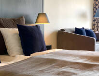 Prøv å oppgradere oppholdet ditt på Hotel Fjordgarden. Vonå-rommene er spesielt vakre og smakfullt innredet.