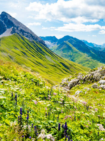 Ett äventyr för barn: den magiska Arlens trollstig på Arlberg.