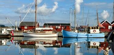 Holbæk ist bekannt für seine malerische Uferpromenade und die gemütliche Hafenatmosphäre.