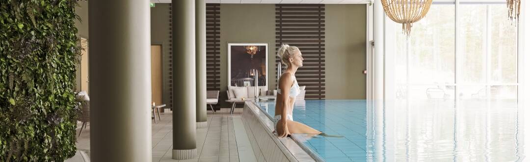 Varva ner och ladda batterierna i ett lyxigt spa med saltvattenpool inomhus, bubbelpool utomhus och bastu vid sjön.
