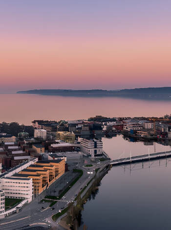 Åk på utflykt till den charmiga staden Jönköping där ni finner ett hav av möjligheter och sevärdheter.