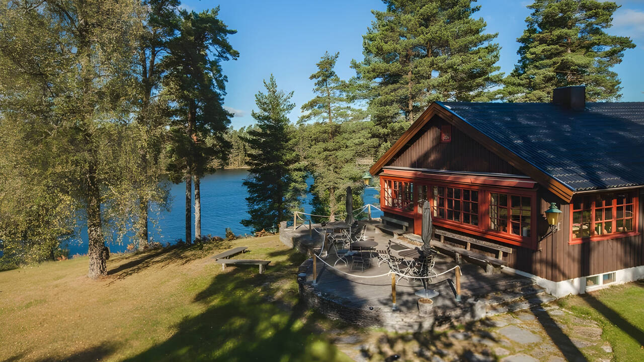 Im Sommer können Sie im Mullsee baden. In der Nähe des Hotels gibt es mehrere Wander- und Radwege.