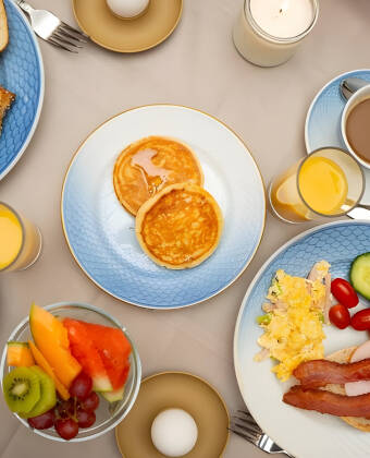 Start dagen med en raus og velsmakende frokost.