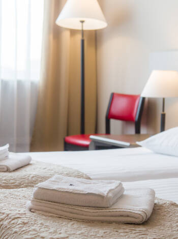 The hotel is influenced by Danish design by the famous designer Bo Benfils. The rooms are stylish and elegant.