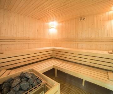 Erholen Sie nach einem langen Tag in der Stadt, in der Sauna oder mit einer Massage.