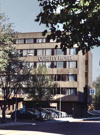 Quality Hotel Grand Falun ligger i stadens centrum och har vackra detaljer som speglar stadens rika arv.