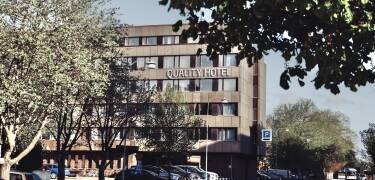 Quality Hotel Grand Falun ligger i sentrum av byen, og har vakre detaljer som illustrerer byens rike kulturarv.