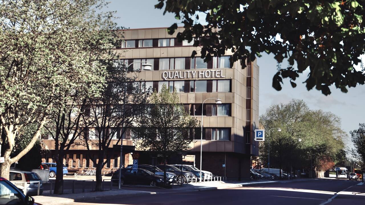 Quality Hotel Grand Falun ligger i sentrum av byen, og har vakre detaljer som illustrerer byens rike kulturarv.