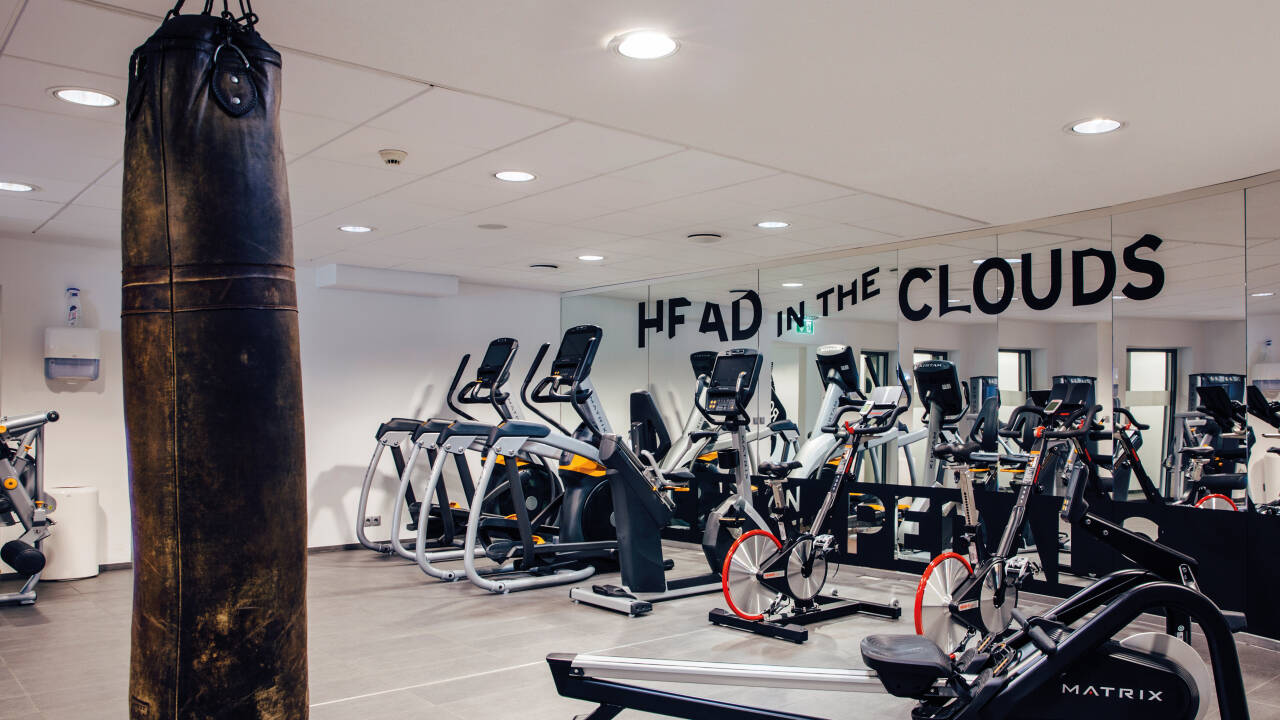 Hotellet har et moderne fitnessrum, finsk sauna og mulighed for at leje cykler.
