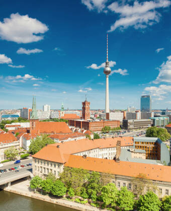 Berlin är ett fantastiskt resmål för dig som söker en blandning av historia, kultur och modernt stadsliv.