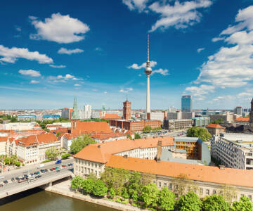 Berlin är ett fantastiskt resmål för dig som söker en blandning av historia, kultur och modernt stadsliv.