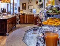 Start your day with a delicious and varied buffet breakfast, served in the hotel's lovely surroundings.