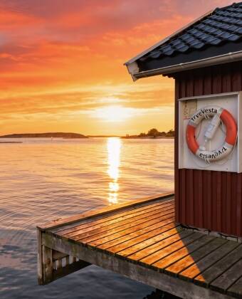 Discover the Bath House, celebrating Scandinavian bathing culture with soothing wellness experiences by the water.