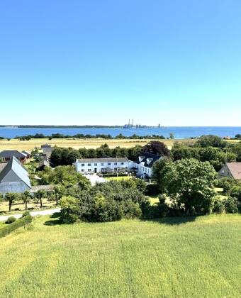 Slip væk til et ægte øophold med et ophold på Agersø Kro.