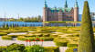 Ta en tur till vackra Frederiksborg Slott, bara 20 km från hotellet