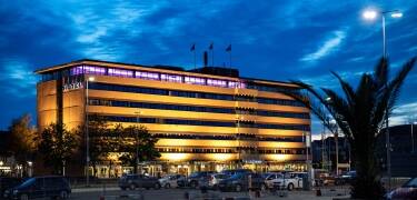 Hotel Jutlandia er et hyggeligt familiedrevet hotel med god service og en god atmosfære.