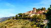 Hotellet ligger i hjertet av Montecatini Terme, som er kjent for sine termiske kilder og moderne spa-fasiliteter.