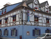 Hotel Aux 2 Roses i fästningsstaden Neuf-Brisach. Här bor ni i historiska omgivningar.