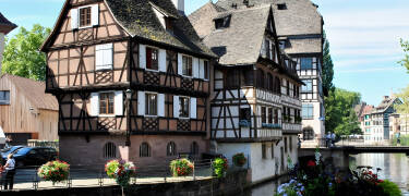 Alsace is characterised by small idyllic villages with half-timbered houses, vineyards, castles and medieval villages.