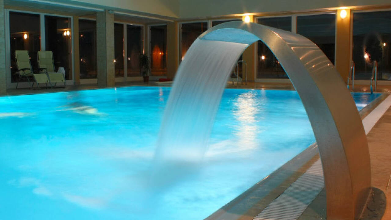 Hotellet har et stort spa med svømmebasseng, boblebad, massasje, badstue, og mange behandlinger som kan bestilles