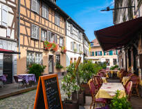 I både Stasbourg och övriga Alsace hittar ni flera mysiga caféer där ni kan njuta av en god lunch eller fika