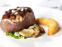 Restaurangen Cheval Blanc serverar kulinariska läckerheter.