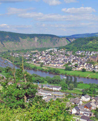 Dieblich is a beautiful and inviting wine region, located in the hilly and green area of the Moselle.