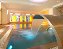 Hotellets wellness-afdeling har en lille pool, sauna og mulighed for behandlinger.