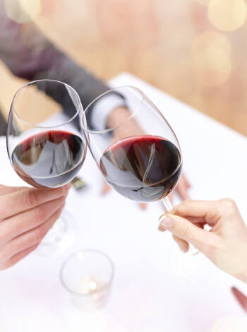 Hotellet har en härlig solig innergård där du kan njuta av en drink från baren