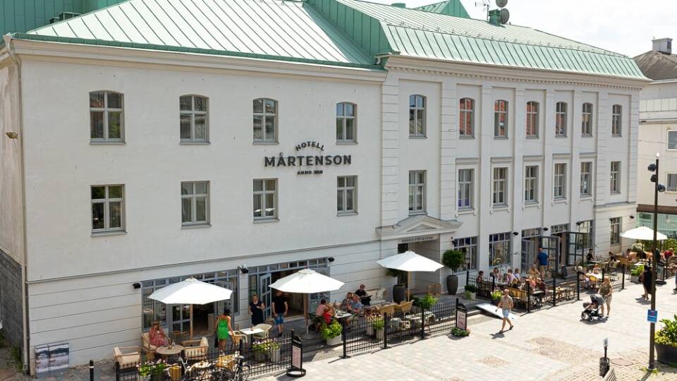 Book et dejligt ophold på First Hotel Mårtenson, beliggende lige i centrum af Halmstad.