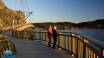 Spazieren Sie entlang der schönen Promenade ins Zentrum von Uddevalla.