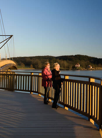 Gå turen langs den smukke promenade ind til centrum af Uddevalla.