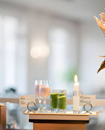 Hver morgen præsenterer hotellet en lækker morgenbuffet, som hævdes at være en af de bedste i Småland.