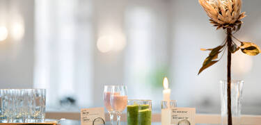 Hver morgen præsenterer hotellet en lækker morgenbuffet, som hævdes at være en af de bedste i Småland.