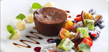 The hotel restaurant serves traditional Italian dishes and sweet desserts.