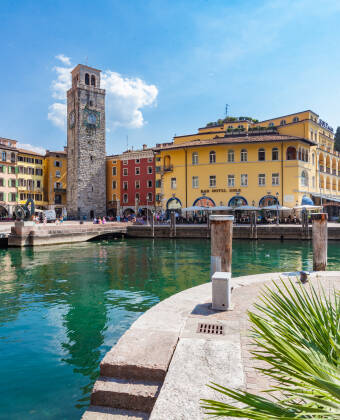 Hotel Sole enjoys a fantastic location right on Lake Garda in the charming northern Italian town of Riva del Garda.