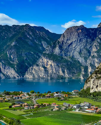 The Lake Garda area offers plenty of opportunities, from boat trips and beach life to beautiful scenery and historic castles.