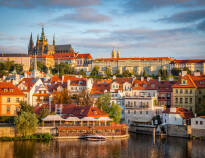 Dank der öffentlichen Verkehrsmittel in der Nähe des Hotels Amatyst können Sie Prag bequem erkunden.