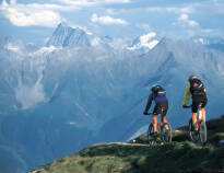 Området er spesielt godt egnet til sykling, enten man har landeveissykkel eller mountainbike.