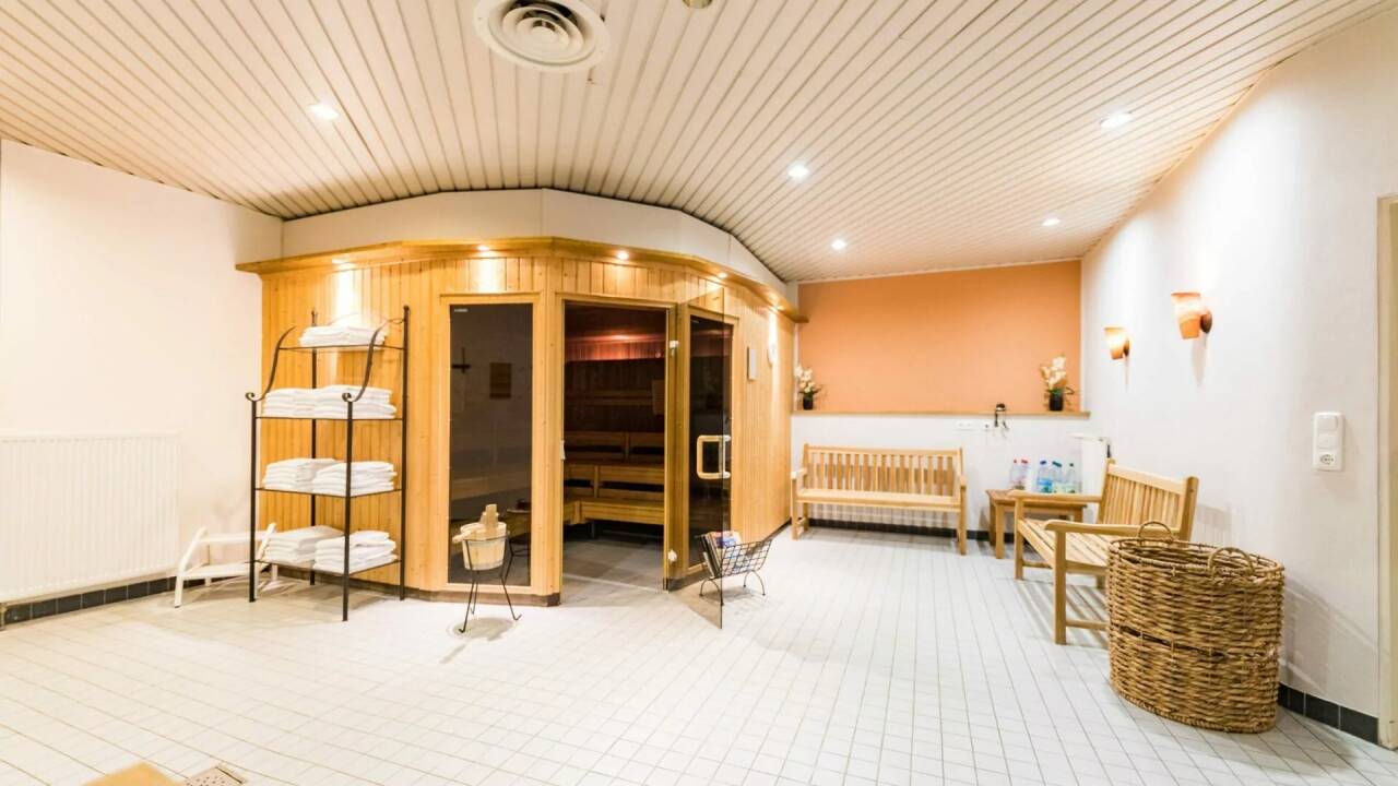 Få ny energi efter en dag med sightseeing i hotellets sauna.
