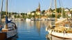 Die Stadt Flensburg mit dem herrlichen Hafen ist nur eine kurze Autofahrt entfernt.