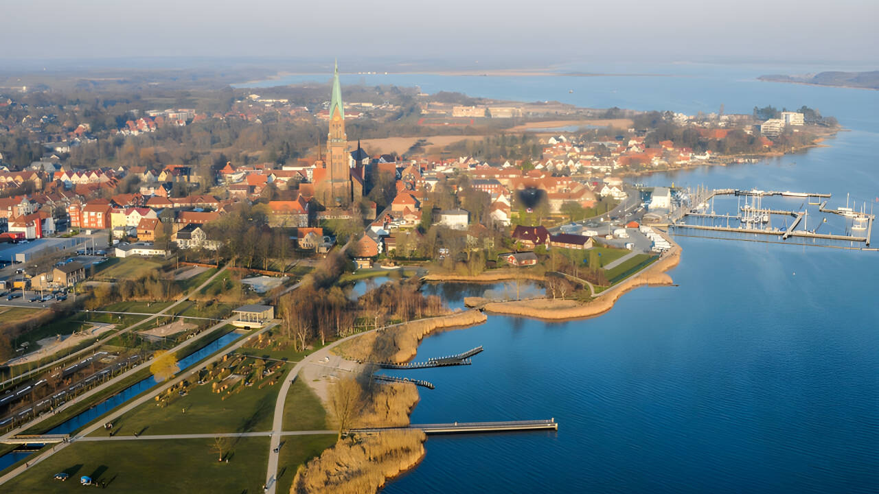 Schleswig bietet viele spannende Ausflüge.