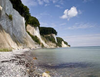 Overalt langs kysten på Rügen finner dere vakre naturomgivelser og imponerende utsiktspunkter.
