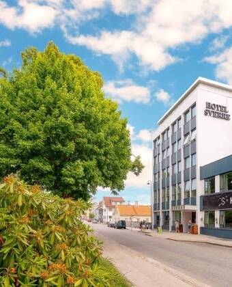 Sie wohnen im Herzen von Sandnes, mit Geschäften und Restaurants nur wenige Schritte entfernt.