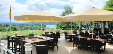 Spend the afternoon with a coffee on the hotel terrace and enjoy the beautiful view of the green landscape.
