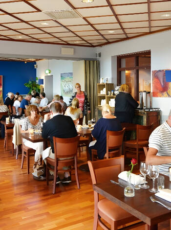 Bewundern Sie die gut erhaltenen Häuser im alten Stadtteil von Simrishamn