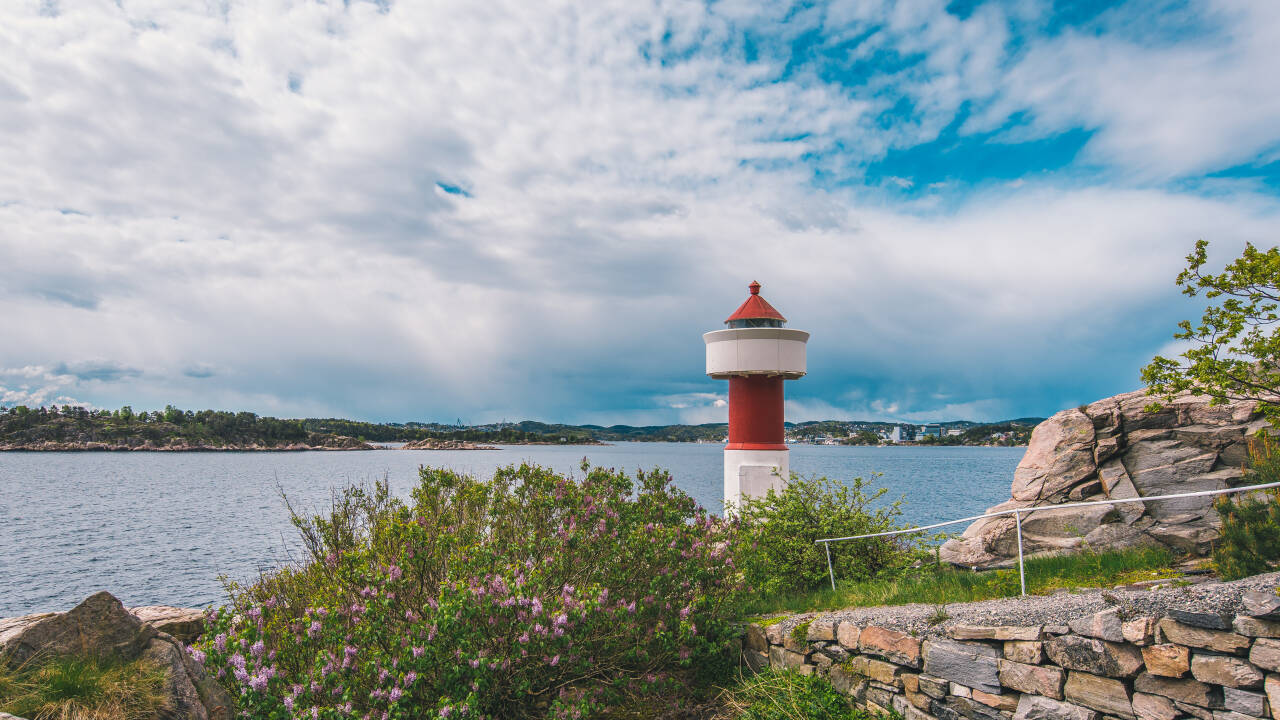Follow scenic coastal paths to Odderøya and discover panoramic viewpoints, nature and fascinating cultural venues.