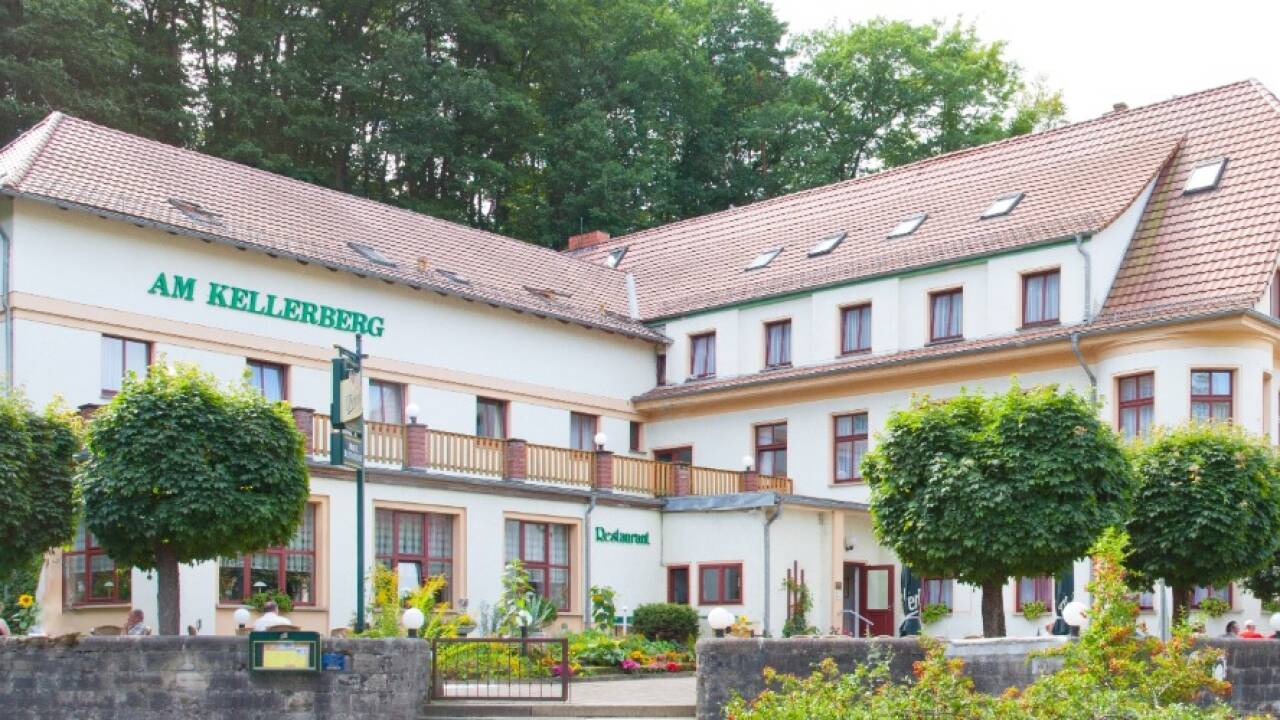 Hotel am Kellerberg tilbyder en skøn beliggenhed i grønne omgivelser, som emmer af tysk landidyl.