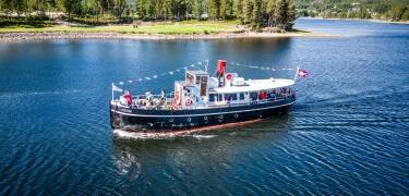 Passa på att ta er ut på vattnet och åk på utflykt med veteranbåten M/S Fram.