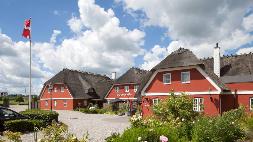 Tyrstrup Kro has an idyllic location by fields and woods, in the beautiful countryside around Christiansfeld.
